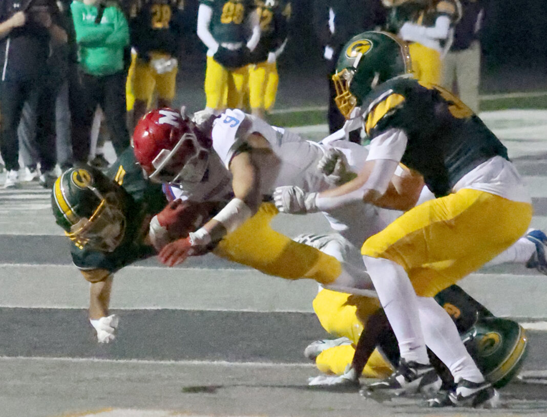 Arties win back-and-forth battle