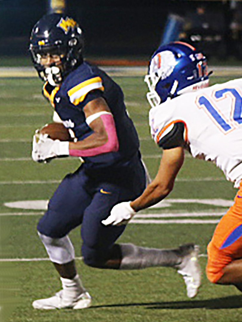 Pioneers fend off late rally in season finale