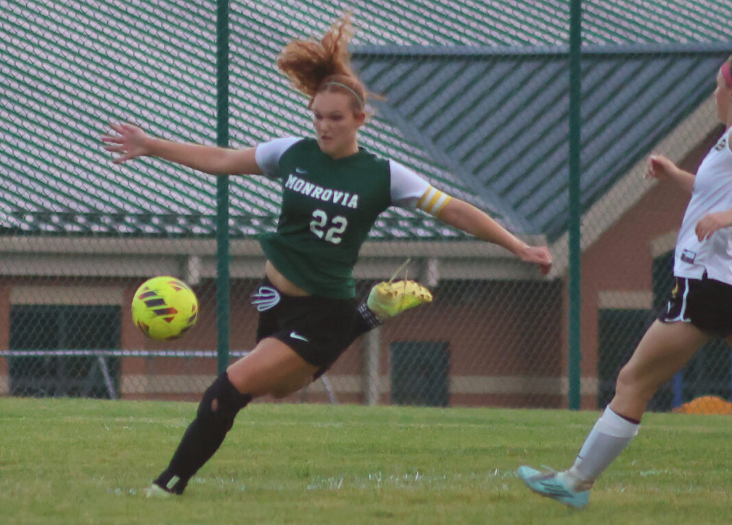Lady Bulldogs split games last week on home pitch